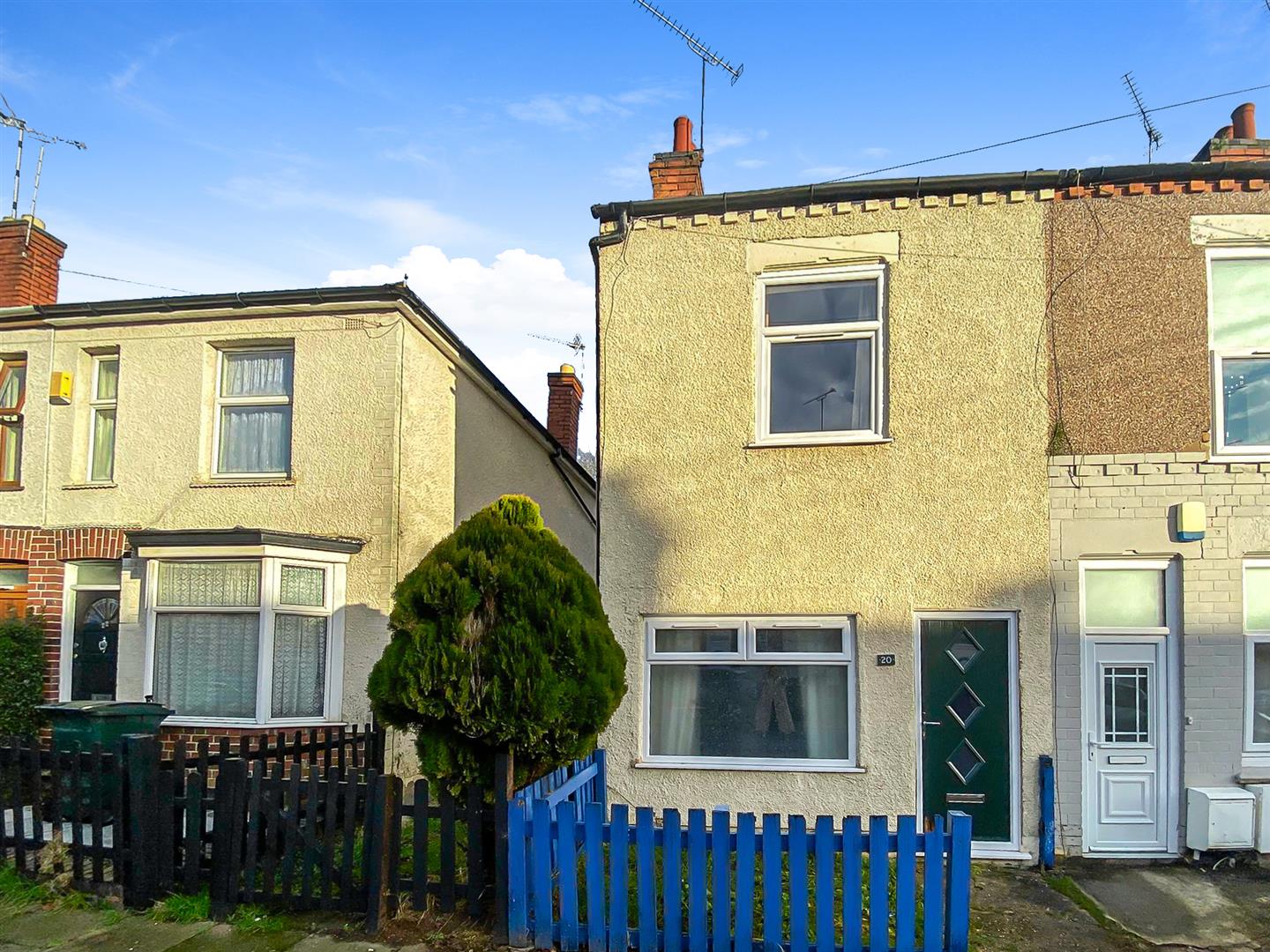 aUV1hhM3pkCJfoZ5H1QANg